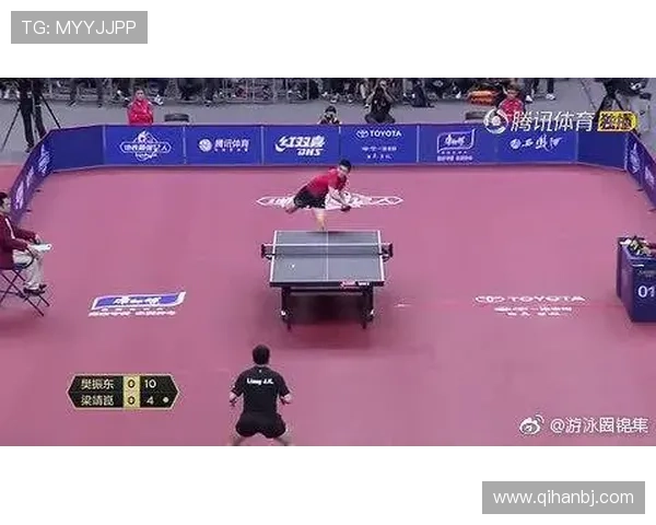 神射手吉莱斯皮训练中狂轰15记三分球展现超强手感引发热议 神射手吉莱斯皮训练中狂轰15记三分球展现超强手感引发热议